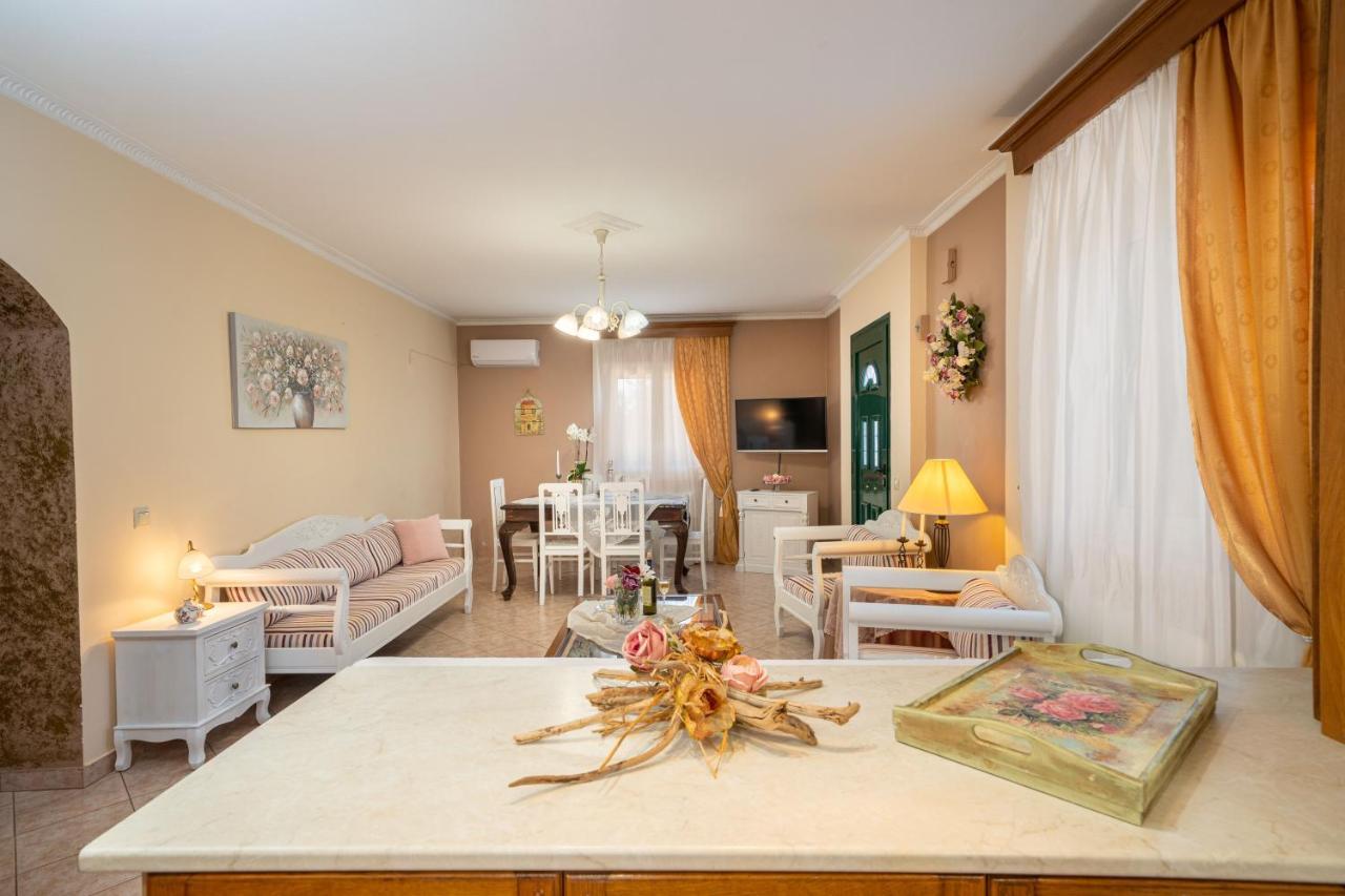 Artemis Superb 2 Bedroom Apartment 700 M Away From The Beach Minia エクステリア 写真