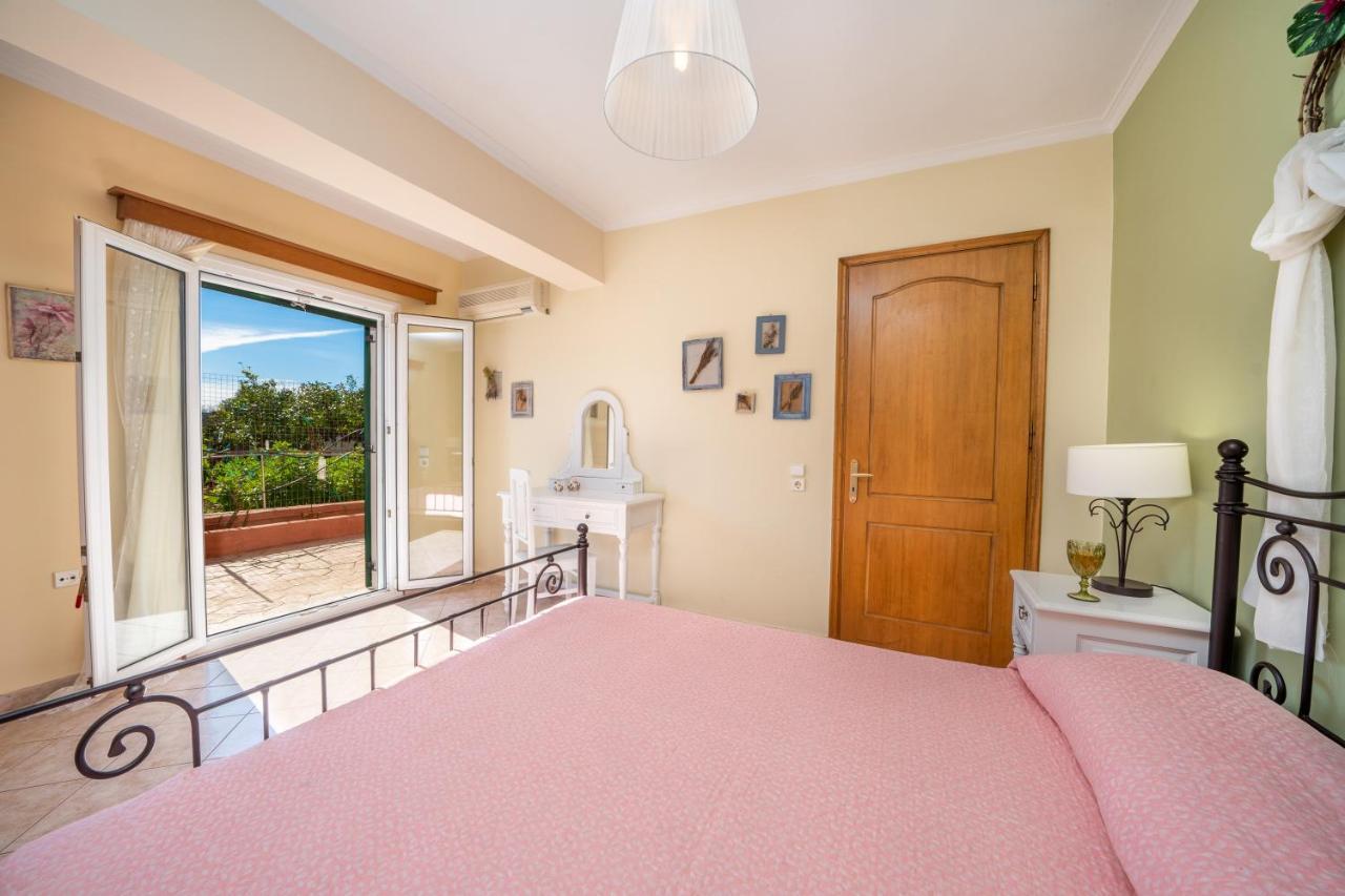 Artemis Superb 2 Bedroom Apartment 700 M Away From The Beach Minia エクステリア 写真