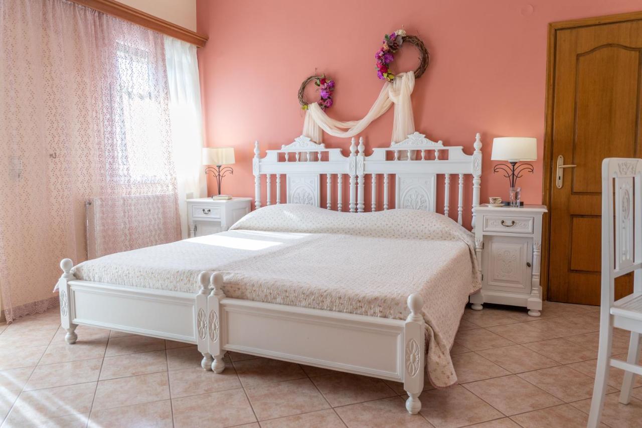 Artemis Superb 2 Bedroom Apartment 700 M Away From The Beach Minia エクステリア 写真
