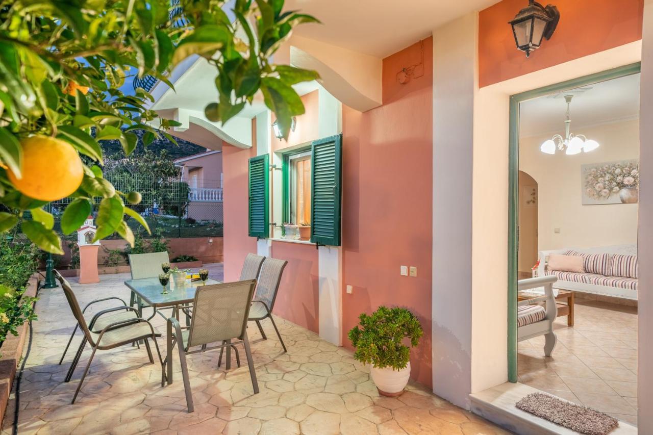 Artemis Superb 2 Bedroom Apartment 700 M Away From The Beach Minia エクステリア 写真