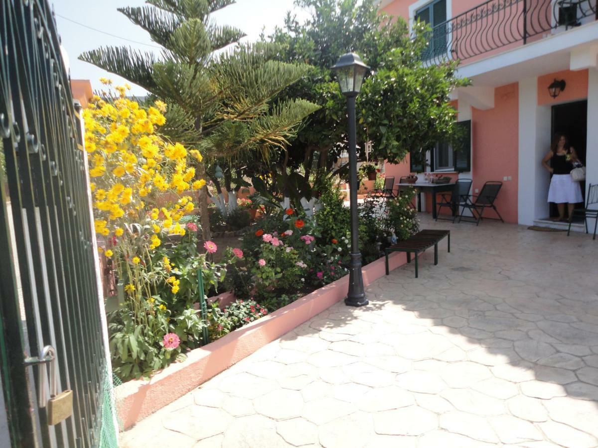 Artemis Superb 2 Bedroom Apartment 700 M Away From The Beach Minia エクステリア 写真